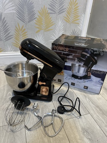Tower stand mixer - mixer, with